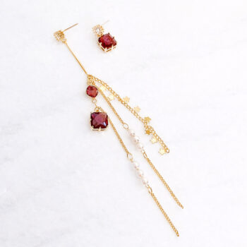 Luxury Wine Red Shooting Starピアス