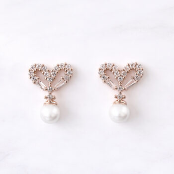 Hearts and Pearls ピアス/イヤリング 【ニッケルフリー】
