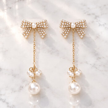 Éclat Pearl Ribbon ピアス