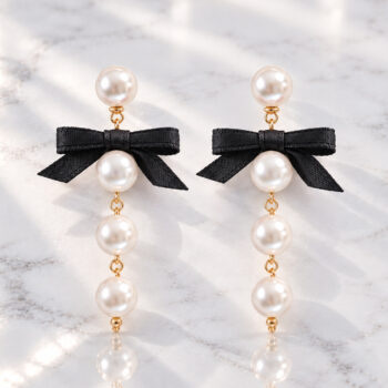 Amélie Bow Ribbon Pearl ピアス&イヤリング | Noir Black