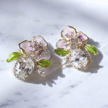 Little Girl Flower ピアス/Crystal【ニッケルフリー】