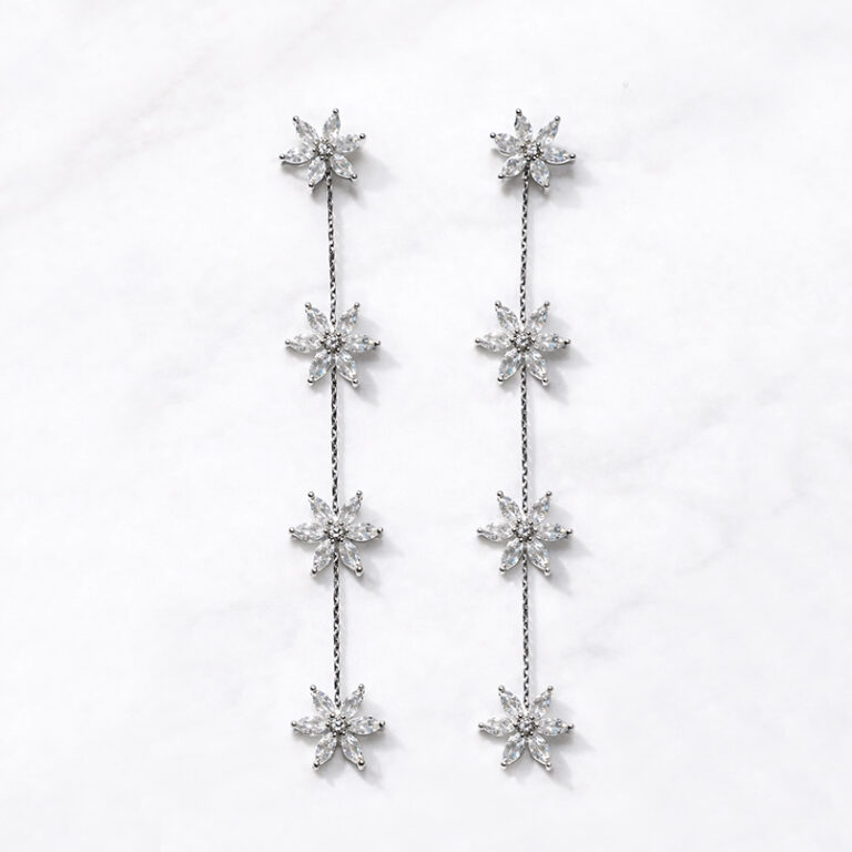 Sparkling Flower ピアス&イヤリング