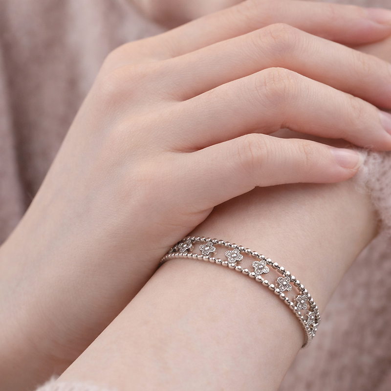 Luxury Open Clover motif ブレスレット/ silver | KTY
