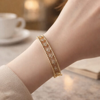 Luxury Open Clover motif ブレスレット/YG