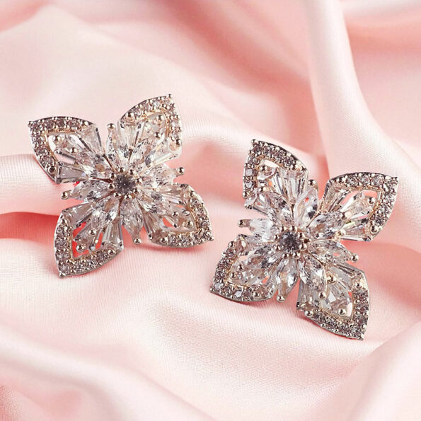 Elegant Flower Cubic ピアス | KTY