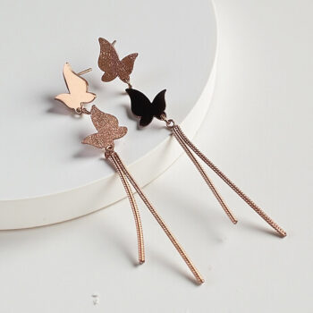 【金属アレルギー対応/ステンレス】蝶々ロングピアス