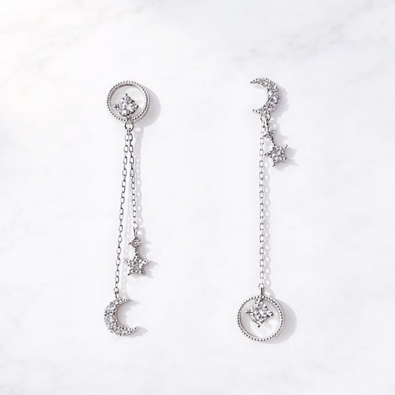 月と星のアシンメトリージルコニアピアス/ silver