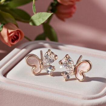 Shell Angel Butterfly ピアス【ニッケルフリー】