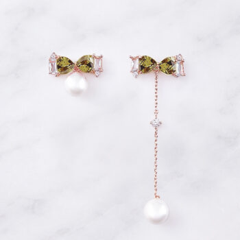 Pretty Ribbon Pearl Asymmetry ピアス/Green Yellow