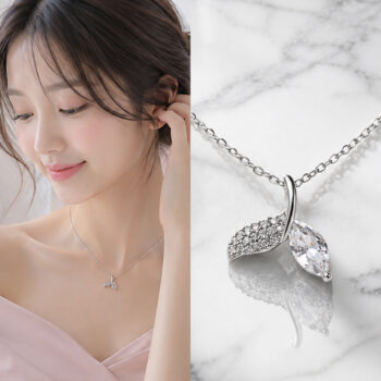 Lumière Whale Tail ネックレス